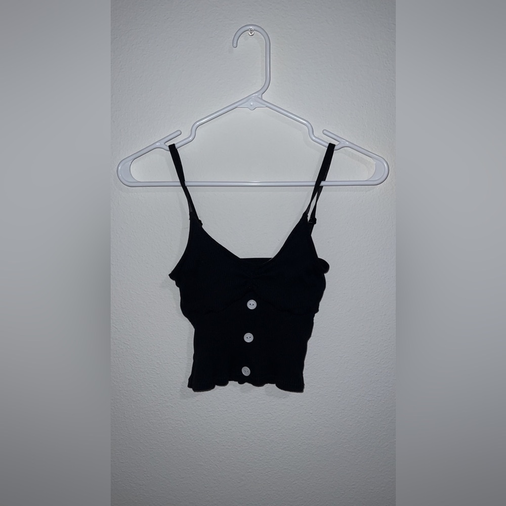 Black button crop top